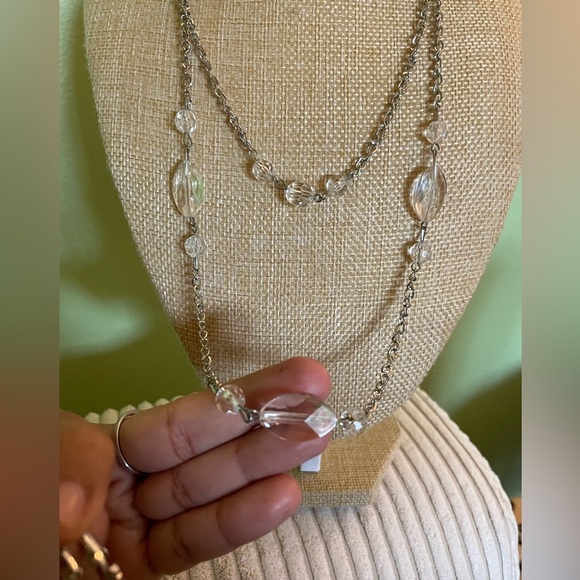 Elegant Silver Necklace and Hoop Earring Set - Picture 5 of 8